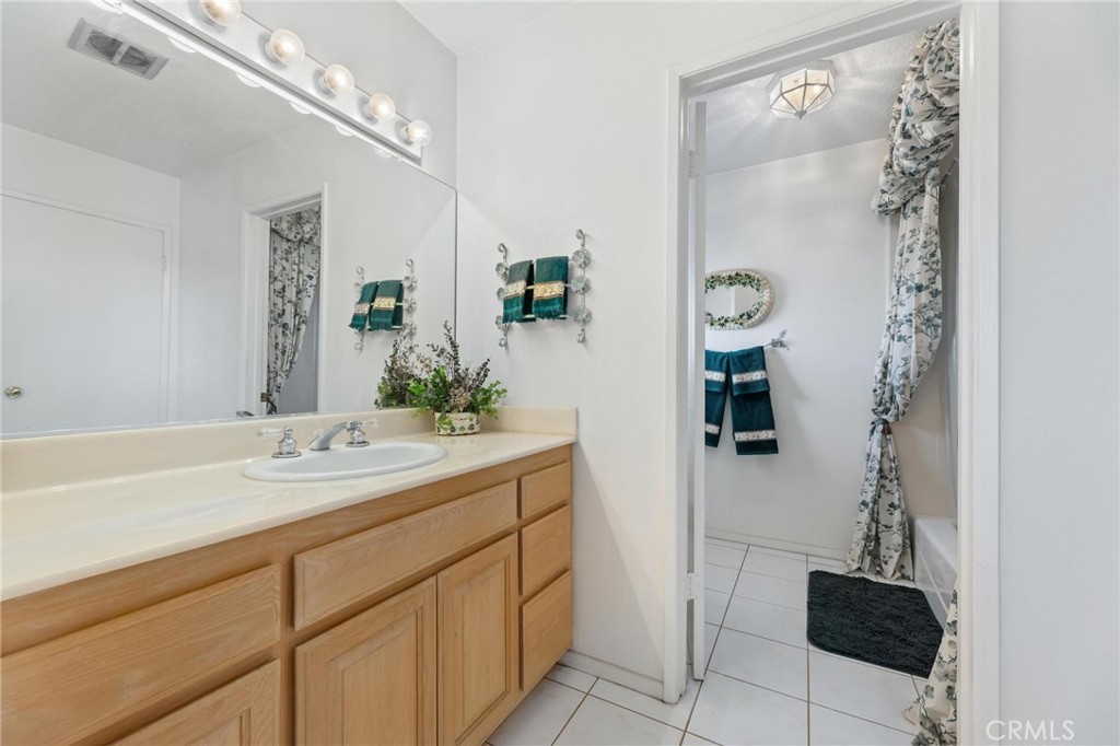 19138 Ludlow Street Porter Ranch, CA 91326 - Photo 30 of 44 Gallery Image 30