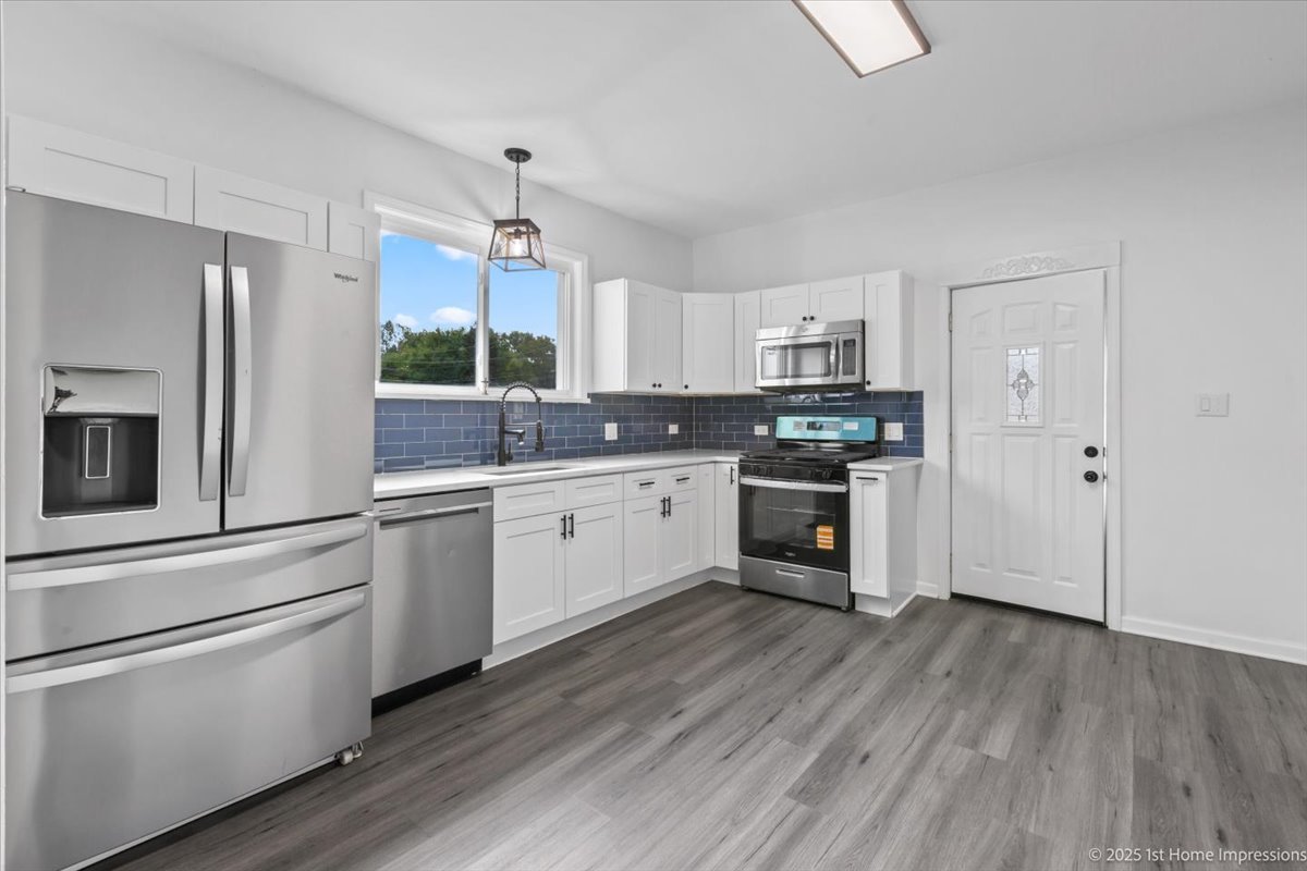 2745 Desplaines Street Blue Island, IL 60406 - Photo 6 of 23