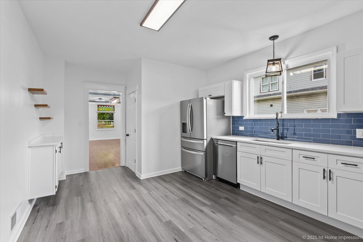 2745 Desplaines Street Blue Island, IL 60406 - Photo 7 of 23