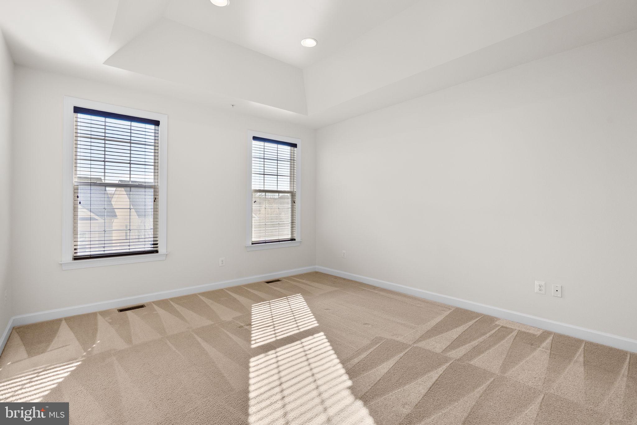 176 Autumn View Drive Gaithersburg, MD 20878 - Photo 27 of 45 an empty room with windows