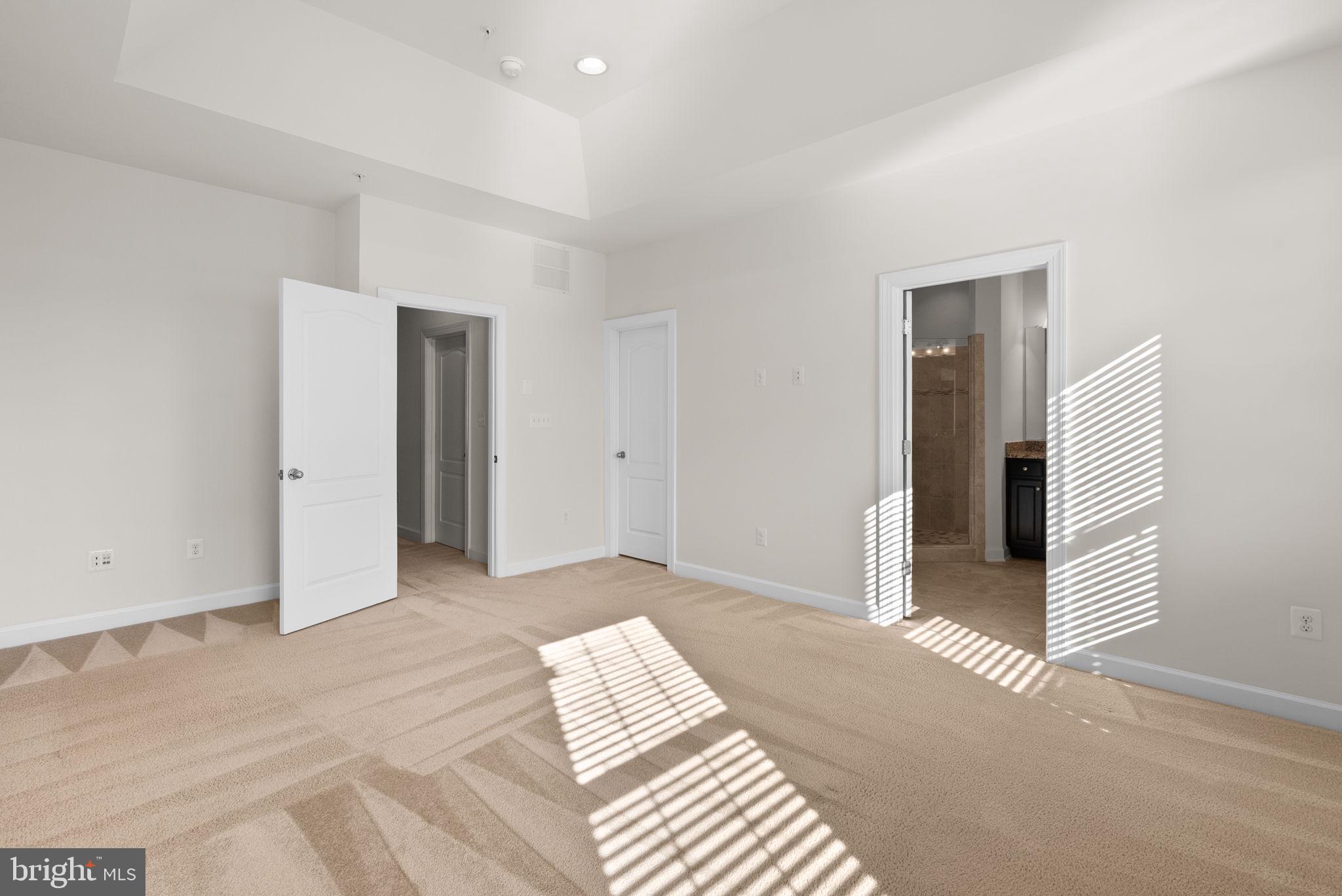 176 Autumn View Drive Gaithersburg, MD 20878 - Photo 28 of 45 a view of a livingroom with wooden floor and bathroom