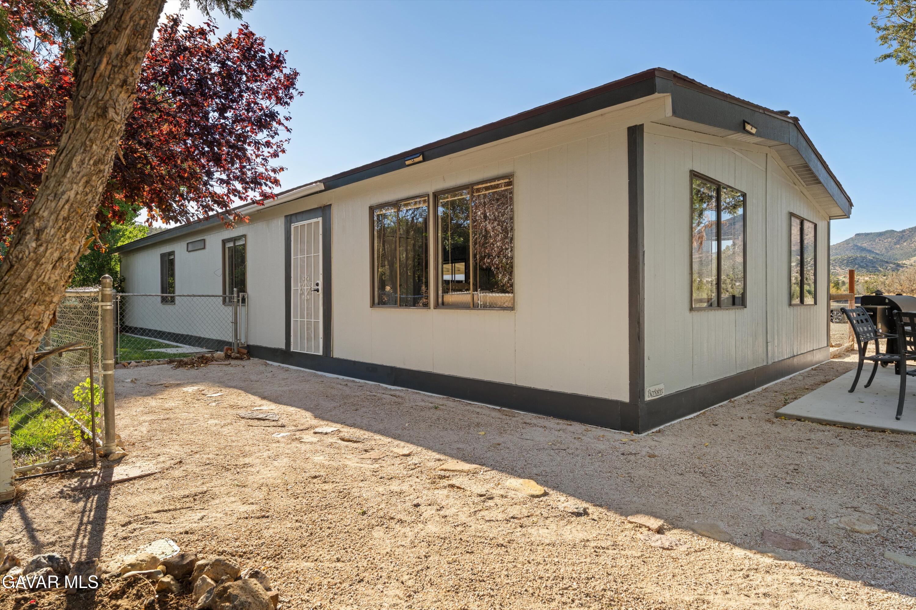 24977 Sand Canyon Road Tehachapi, CA 93561 - Photo 8 of 39 08-JYP09907