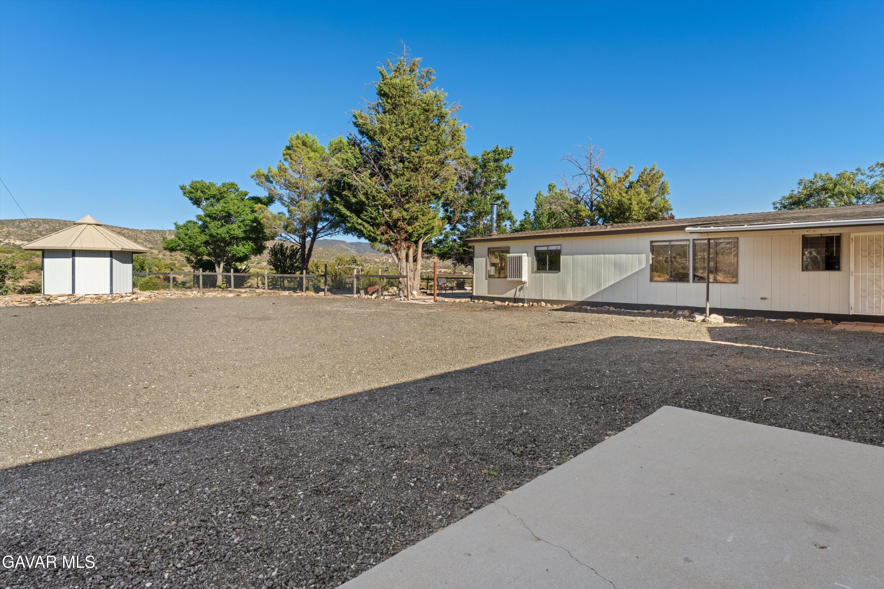 24977 Sand Canyon Road Tehachapi, CA 93561 - Photo 9 of 39 09-JYP09913