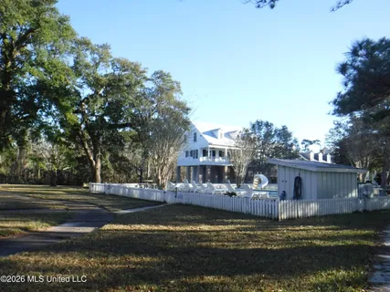 $75,000 | 25 Devils Elbow, Diamondhead, MS 39525