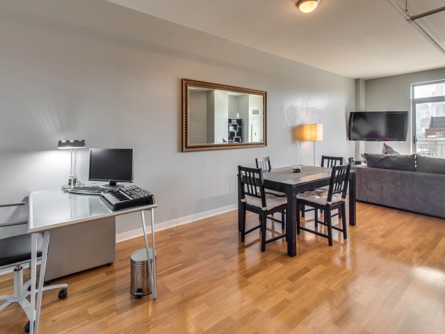 511 West Division Street, Unit 508 Chicago, IL 60610 - Photo 3 of 15