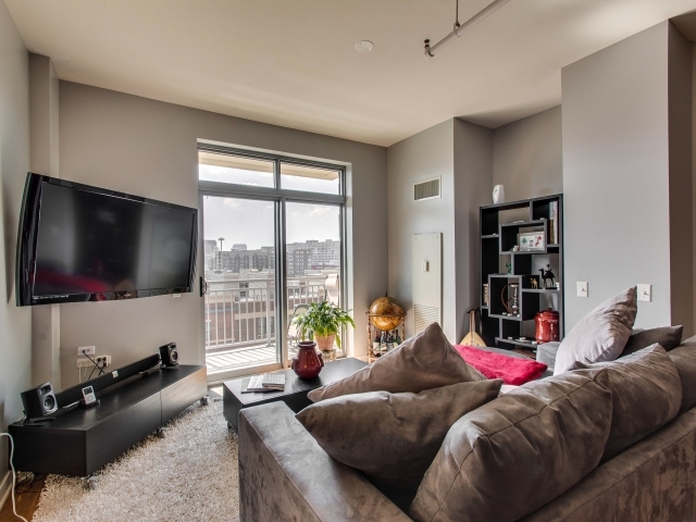 511 West Division Street, Unit 508 Chicago, IL 60610 - Photo 6 of 15