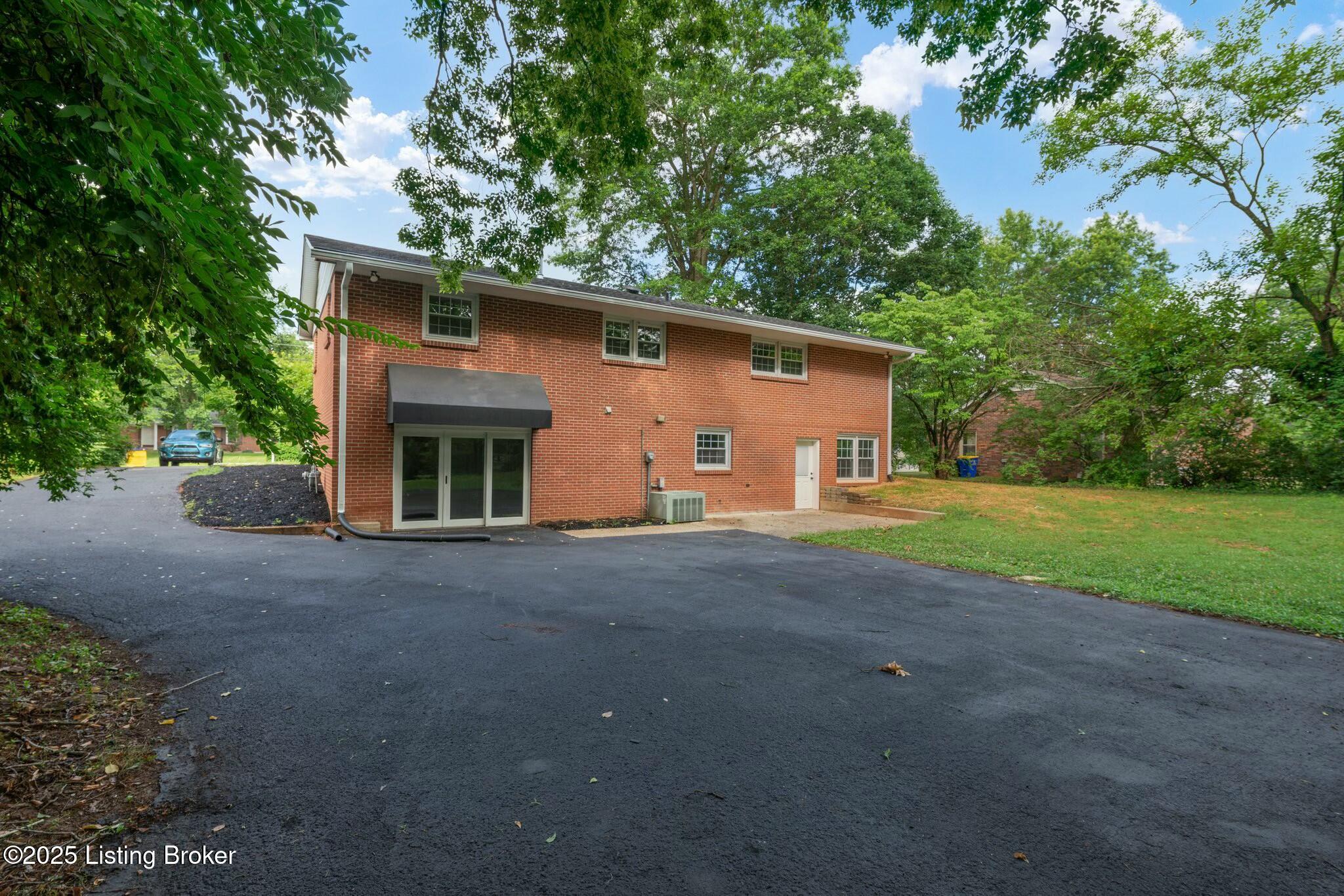 330 Cedar Ridge Road Bowling Green, KY 42101 - Photo 8 of 46 tempImageYgTV8f