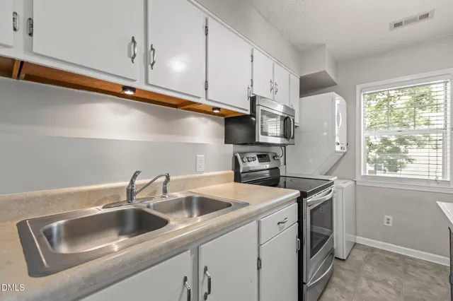 $219,900 | 227 Schultz Street, Chapel Hill, NC 27514