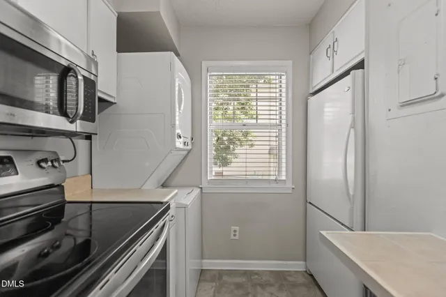 $219,900 | 227 Schultz Street, Chapel Hill, NC 27514