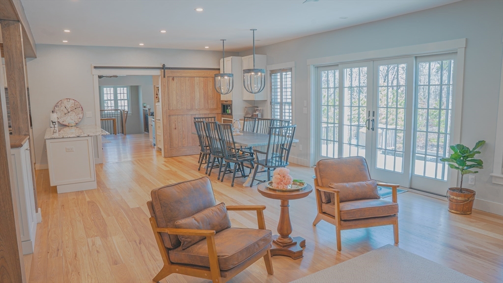 63 Bayes Hill Road Oak Bluffs, MA 02557 - Photo 15 of 32