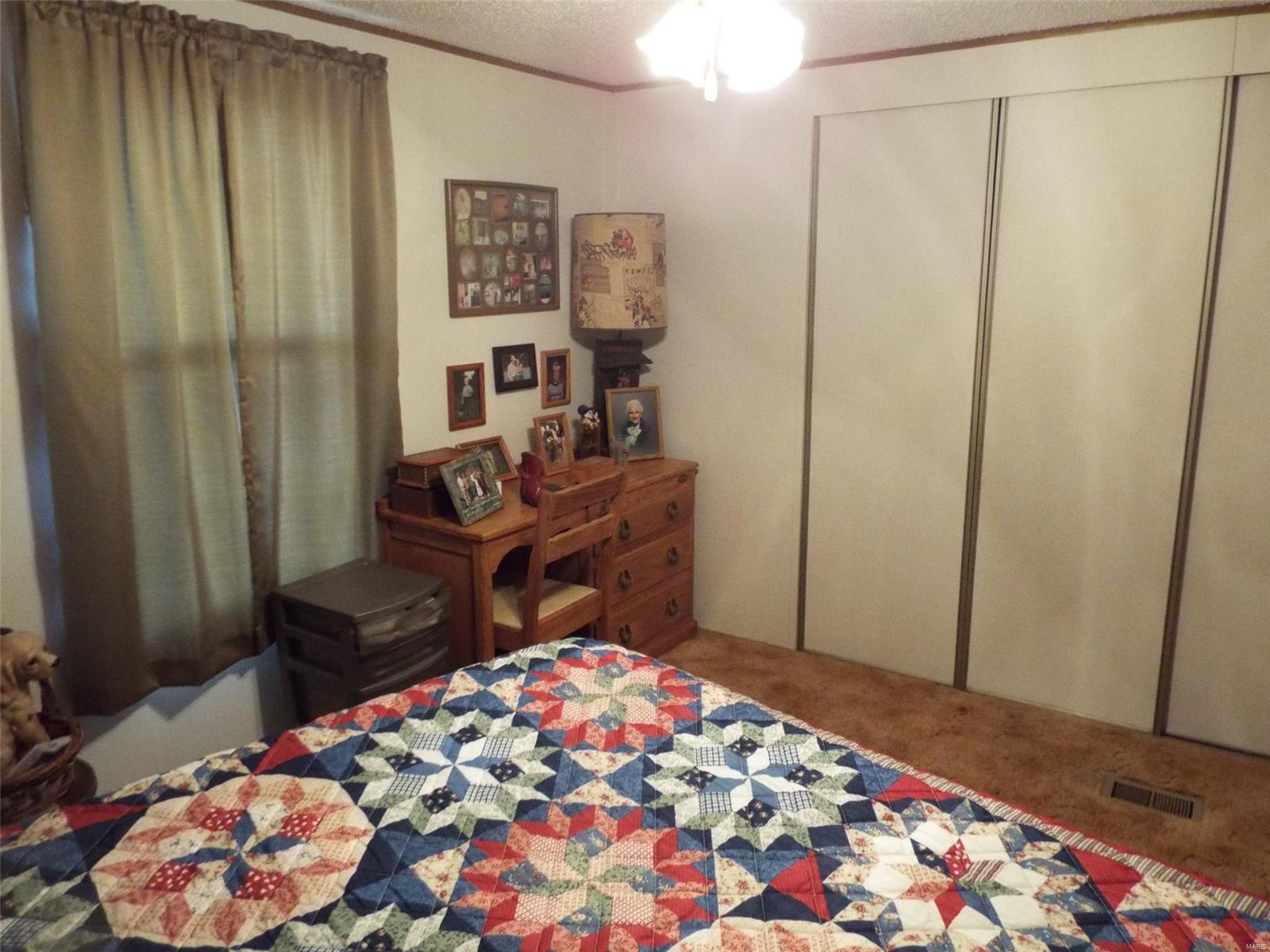 11033 Midgley Neiss Road Trenton, IL 62293 - Photo 22 of 30