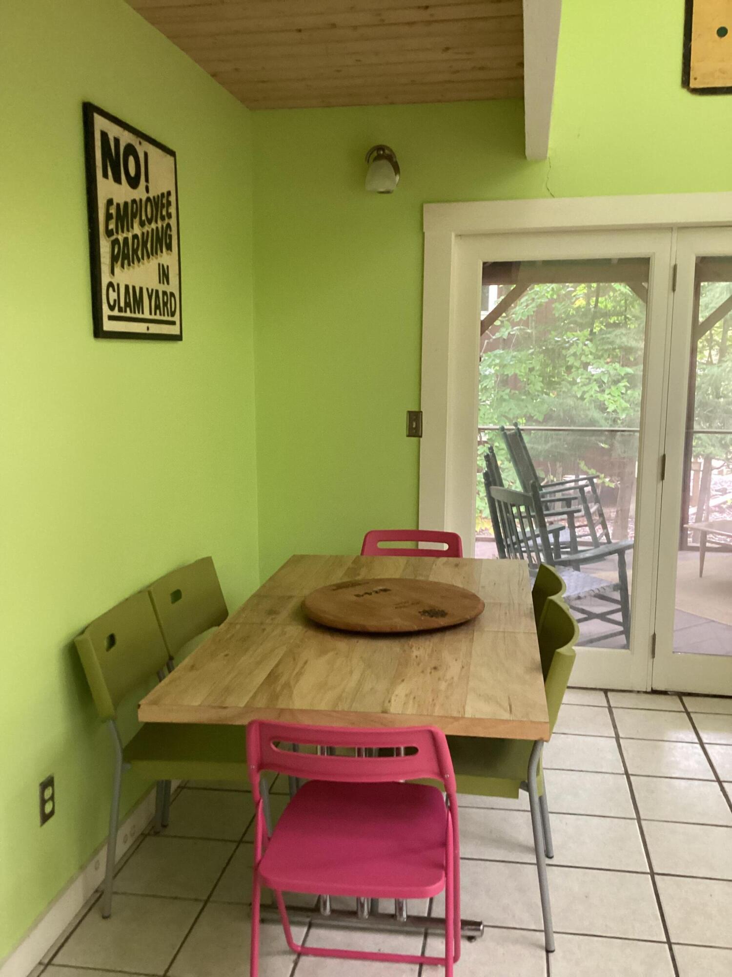 55 Harbor Road Standish, ME 04084 - Photo 6 of 26 Dining area