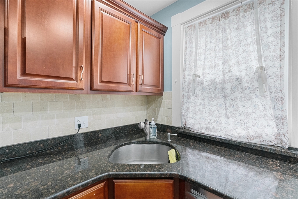 48 Eddy Street, Unit 48 Newton, MA 02465 - Photo 7 of 26