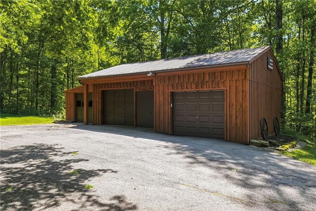 194 Foster Road Beaver Falls, PA 15010 - Photo 4 of 50