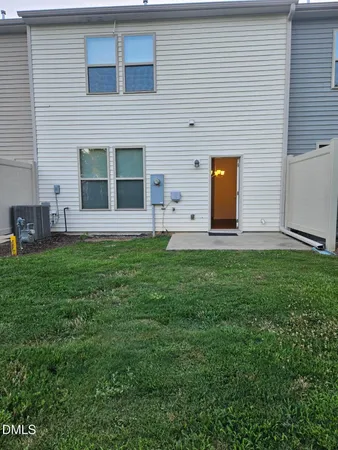 $1,795 | 138 Hill Shore Lane, Clayton, NC 27527