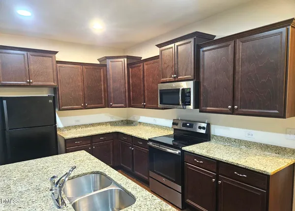 $1,795 | 138 Hill Shore Lane, Clayton, NC 27527
