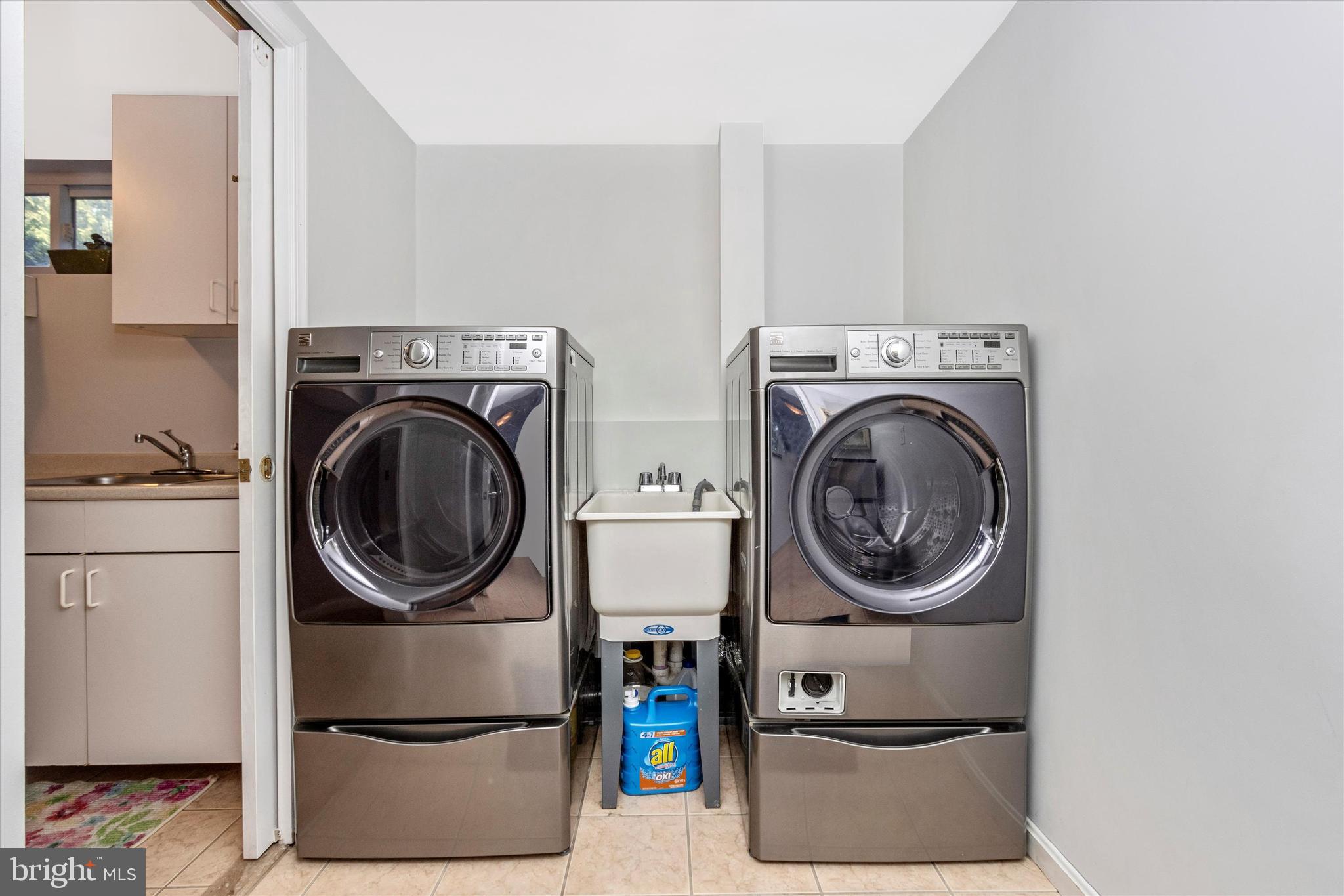 617 Bonifant Road Silver Spring, MD 20905 - Photo 21 of 34 Lower level laundry area