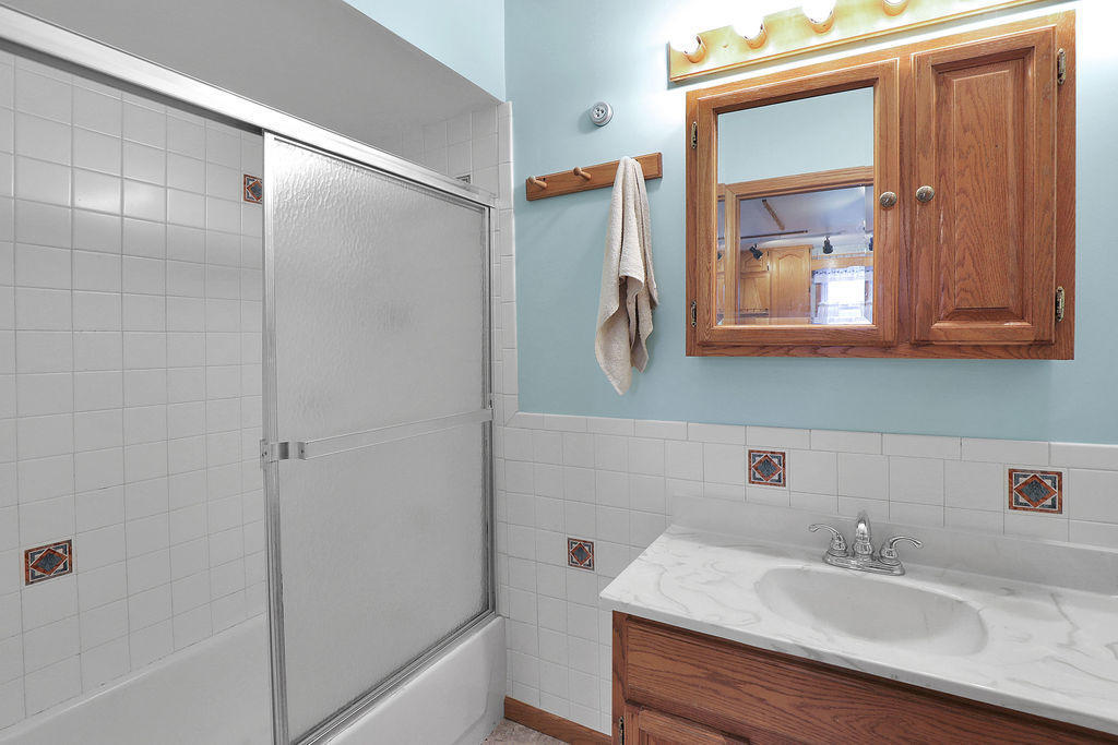125 East Cavanaugh Road Lansing, MI 48910 - Photo 11 of 30 9I3A6024