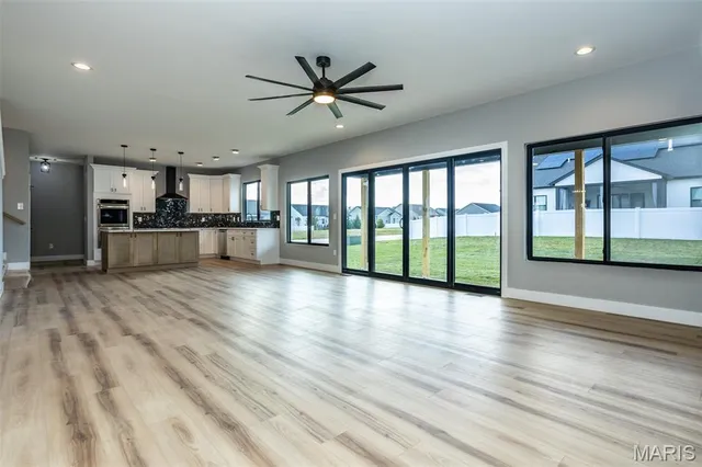 $739,900 | 7123 Savannah Drive, Glen Carbon, IL 62034