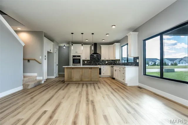 $739,900 | 7123 Savannah Drive, Glen Carbon, IL 62034