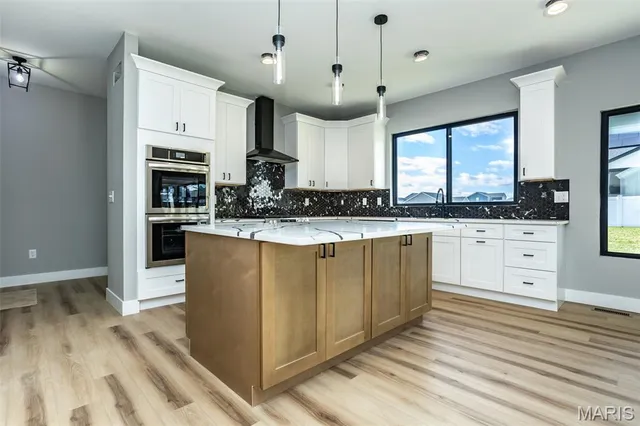 $739,900 | 7123 Savannah Drive, Glen Carbon, IL 62034