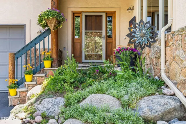 $1,975,000 | 38 Miller's Cir Road, Edwards, CO 81632