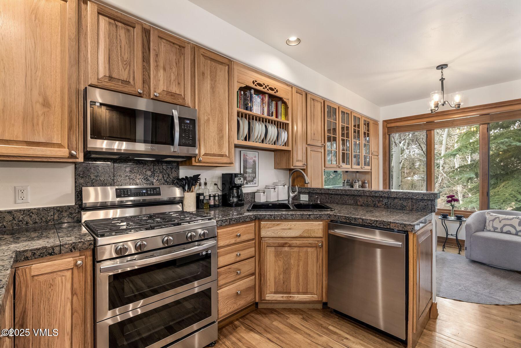 38 Miller's Cir Road Edwards, CO 81632 - Photo 8 of 42 Kitchen