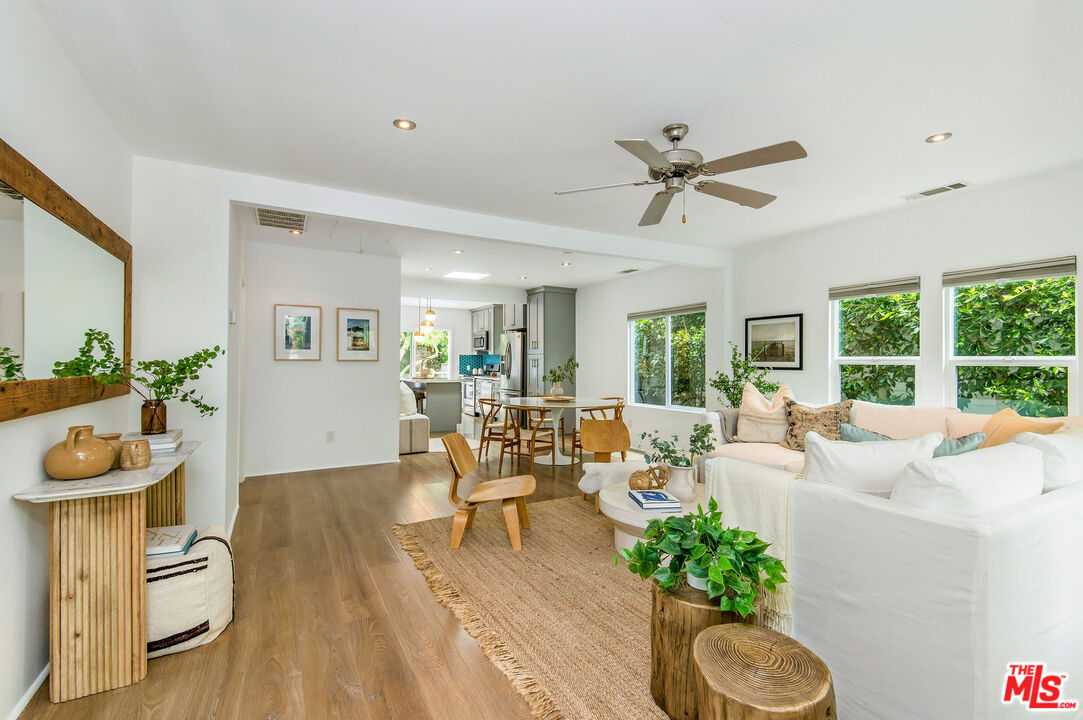 924 Superba Avenue Venice, CA 90291 - Photo 12 of 42