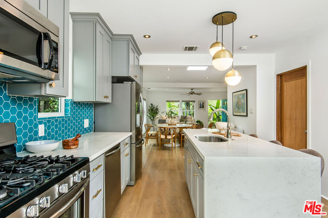 924 Superba Avenue Venice, CA 90291 - Photo 16 of 42