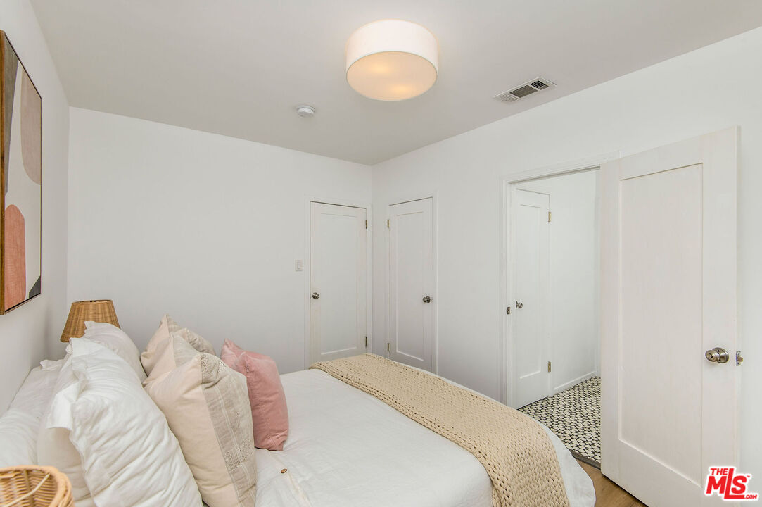 924 Superba Avenue Venice, CA 90291 - Photo 24 of 42