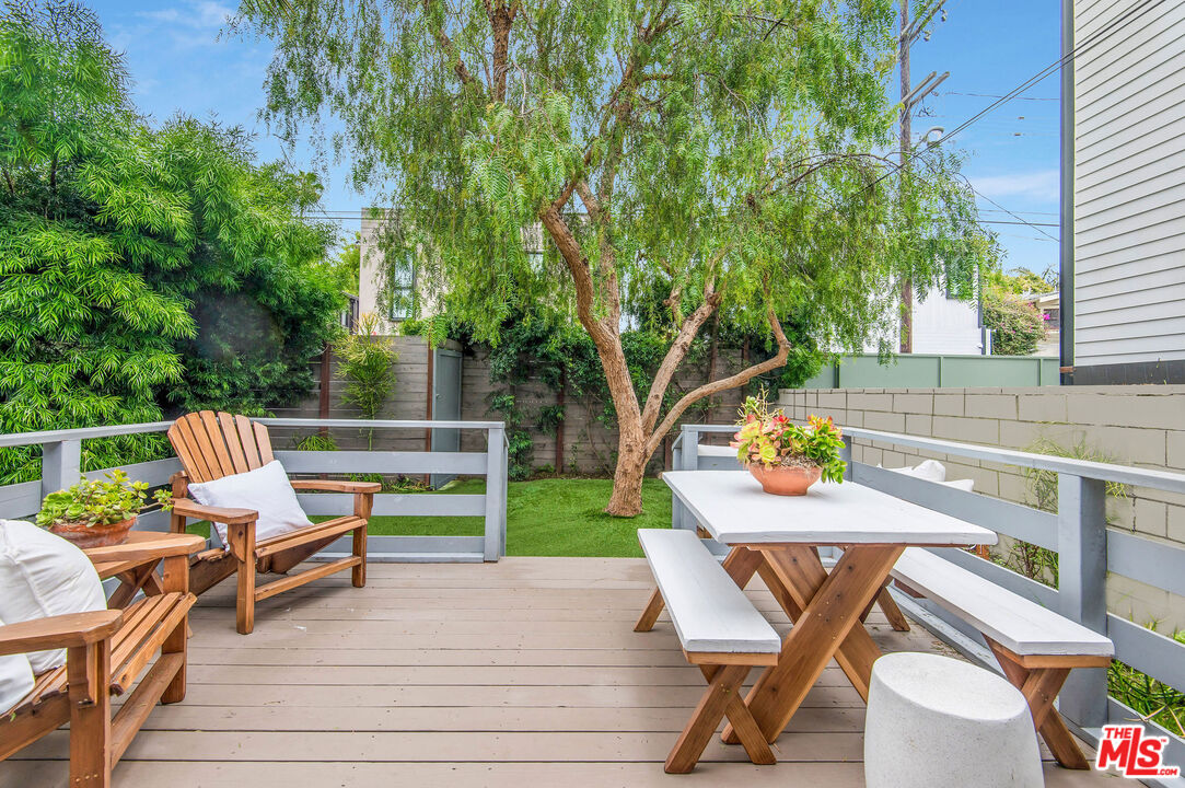 924 Superba Avenue Venice, CA 90291 - Photo 40 of 42