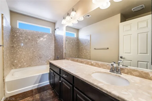 $3,500 | 5282 Ledgewood Creek Avenue, Las Vegas, NV 89141