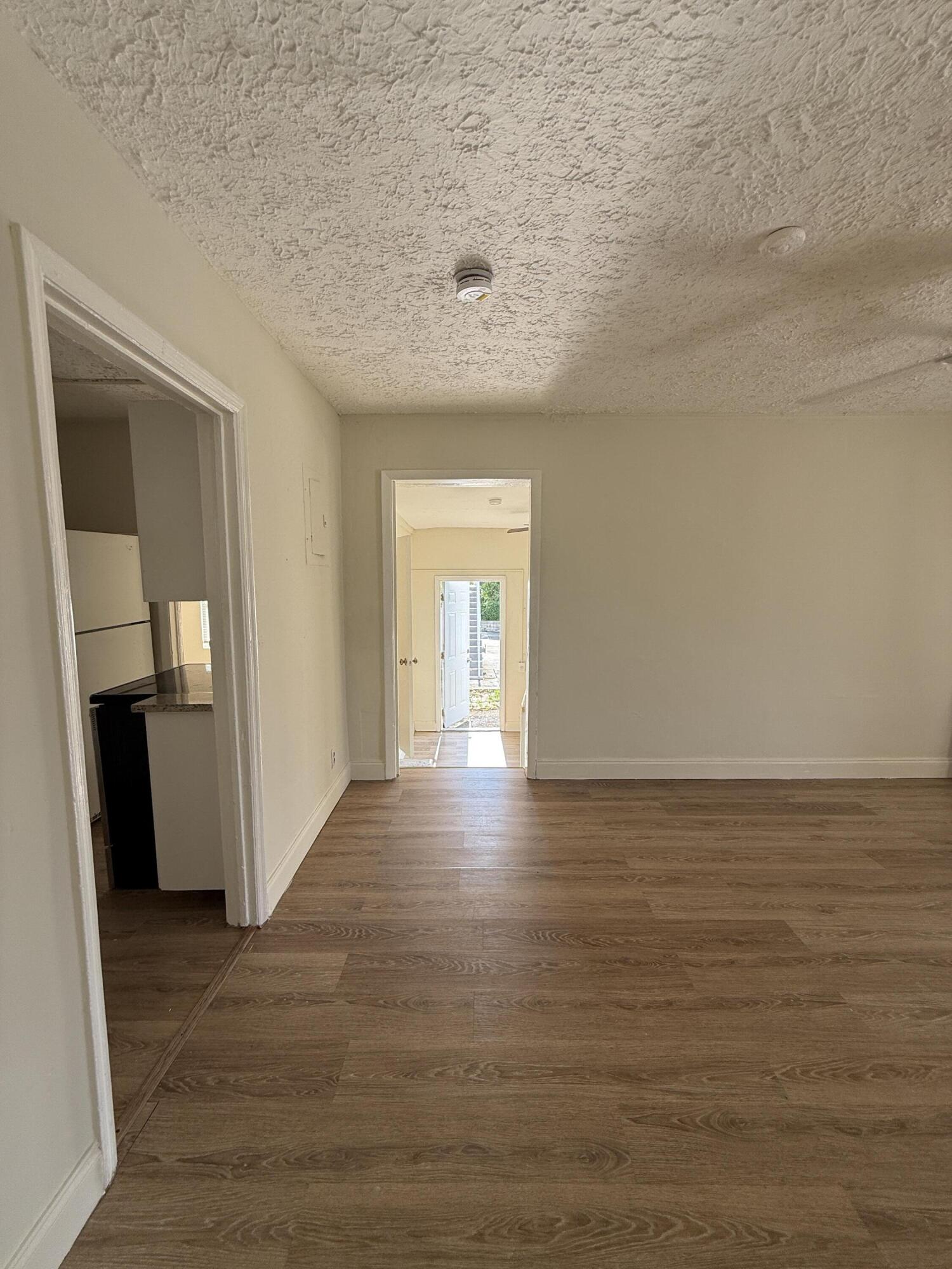 917 West 7th Street Riviera Beach, FL 33404 - Photo 3 of 9 IMG_1817