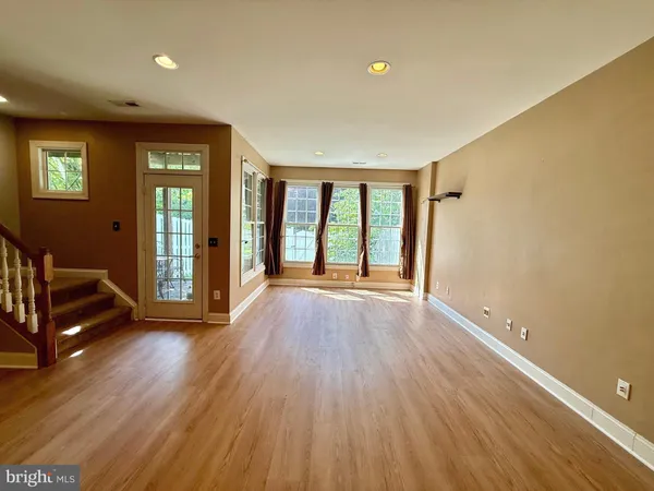 $3,200 | 6866 Witton Circle, Gainesville, VA 20155
