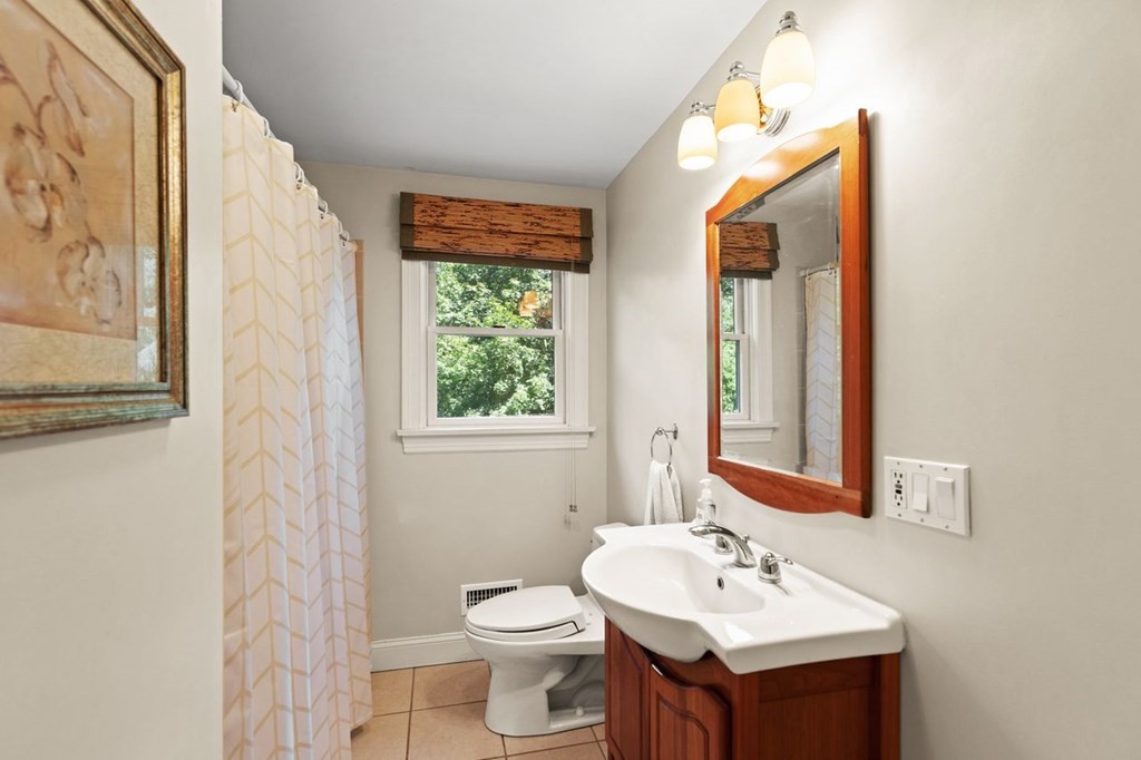 49 Homestead Road Lynnfield, MA 01940 - Photo 33 of 43 Gallery Image 33