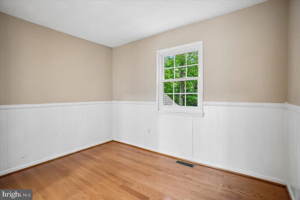 1877 Post Oak Trail Reston, VA 20191 - Photo 28 of 52