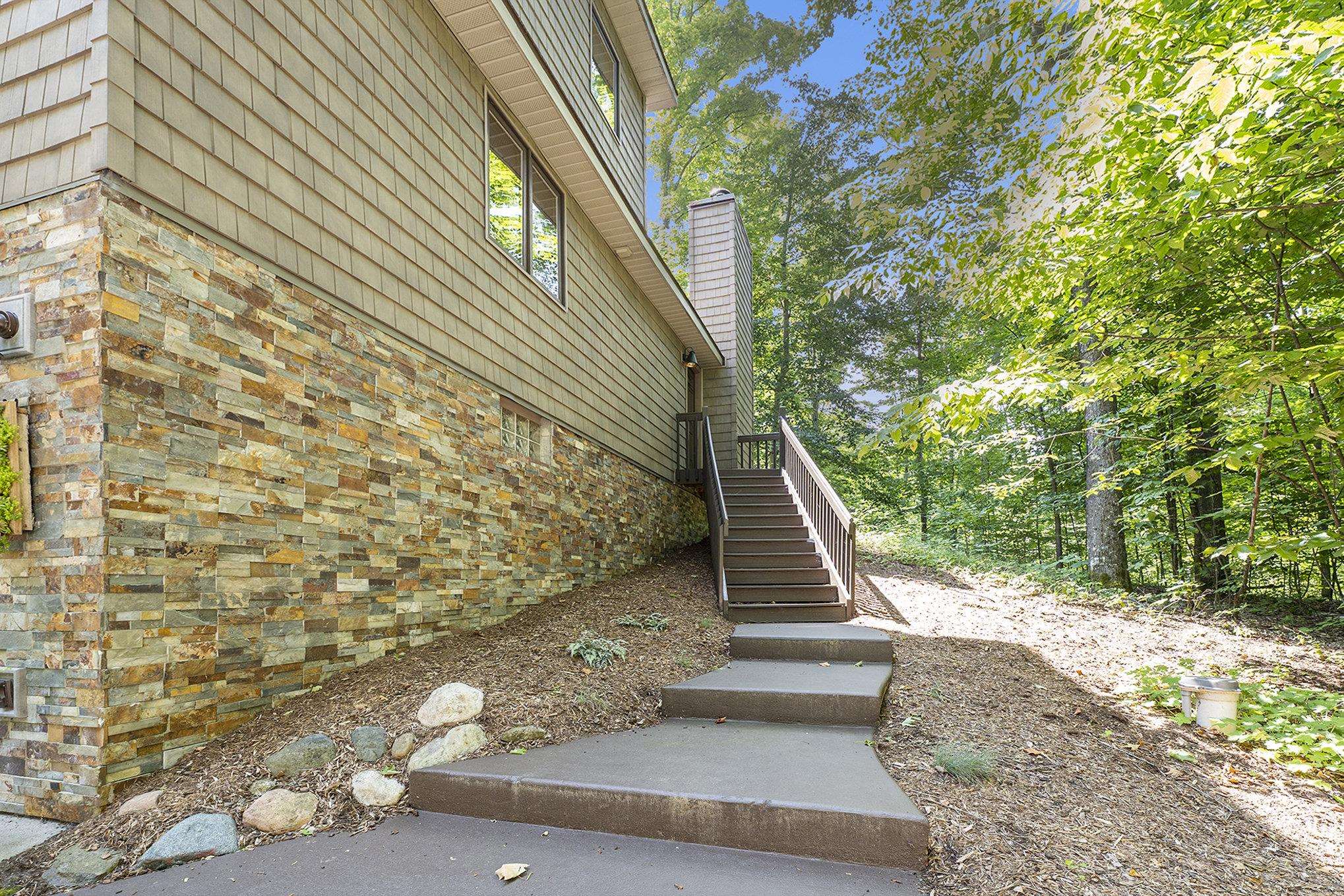 11831 Oakley Road Honor, MI 49640 - Photo 25 of 31 1925406-a107daef-8803-4ce9-83bd-acda22845c67.JPG
