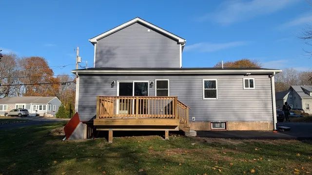 a house view with a outdoor space