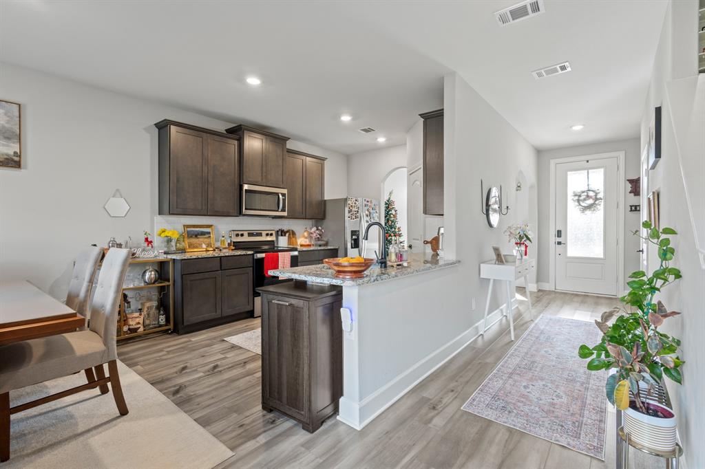 7645 Thunder River Road Fort Worth, TX 76120 - Photo 4 of 25