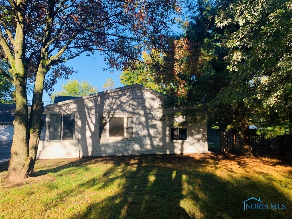 337 Layer Road Holland, OH 43528 - Photo 1 of 25 Gallery Image 1