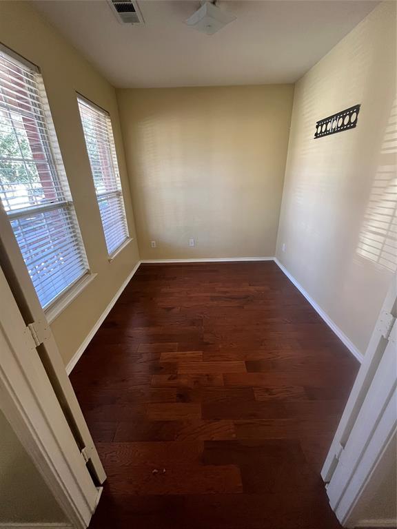 10617 Highland Ridge Road Fort Worth, TX 76108 - Photo 6 of 36