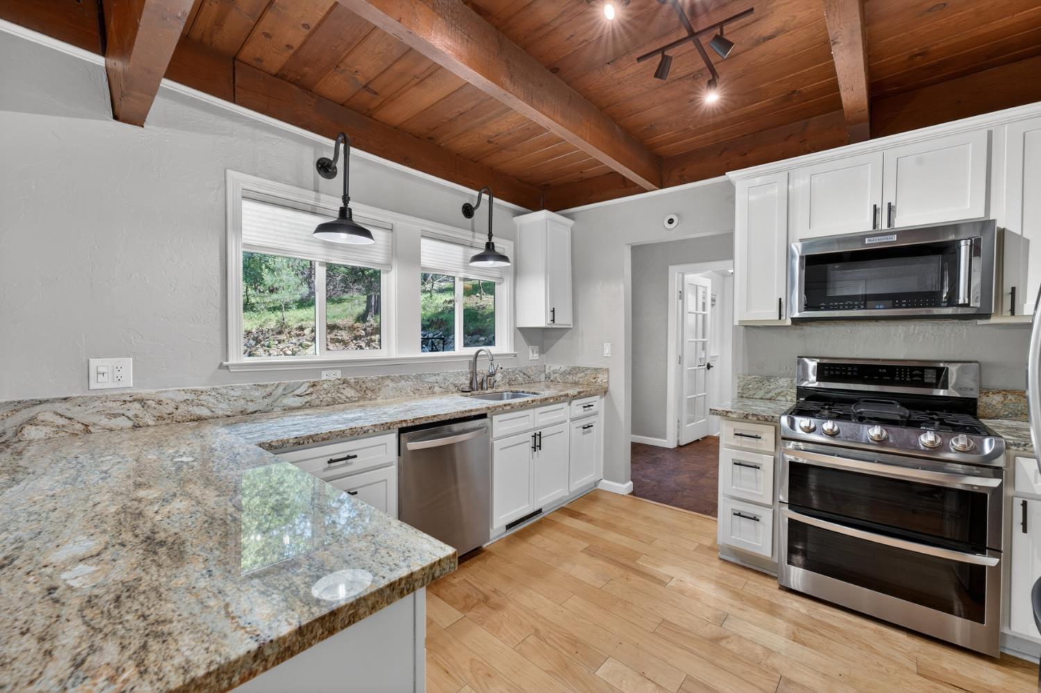 4340 Fairglade Road Placerville, CA 95667 - Photo 6 of 42