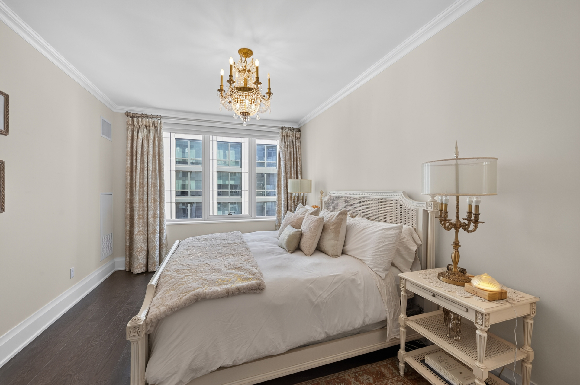 50 Riverside Boulevard, Unit 5F Manhattan, NY 10069 - Photo 5 of 7 Gallery Image 5