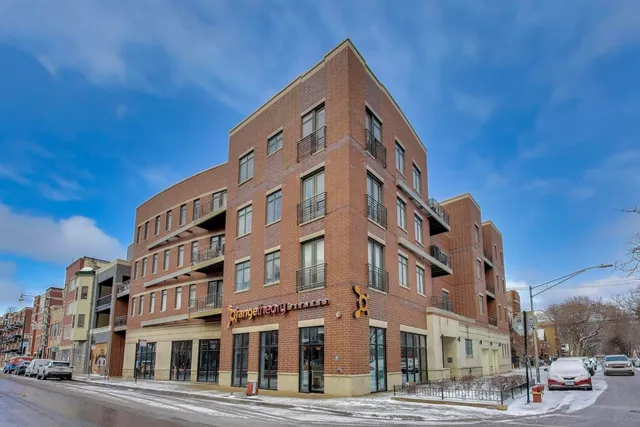 $750,000 | 1600 North Marshfield Avenue, Unit 403, Chicago, IL 60622