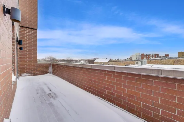 $750,000 | 1600 North Marshfield Avenue, Unit 403, Chicago, IL 60622