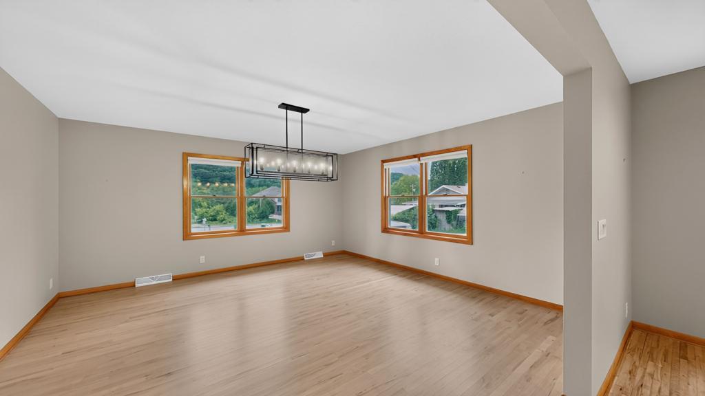 1613 Gilmore Valley Road Winona, MN 55987 - Photo 24 of 63