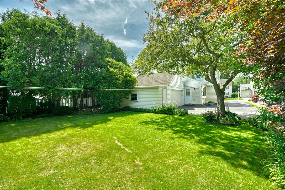 136 Hoover Road Irondequoit, NY 14617 - Photo 44 of 50