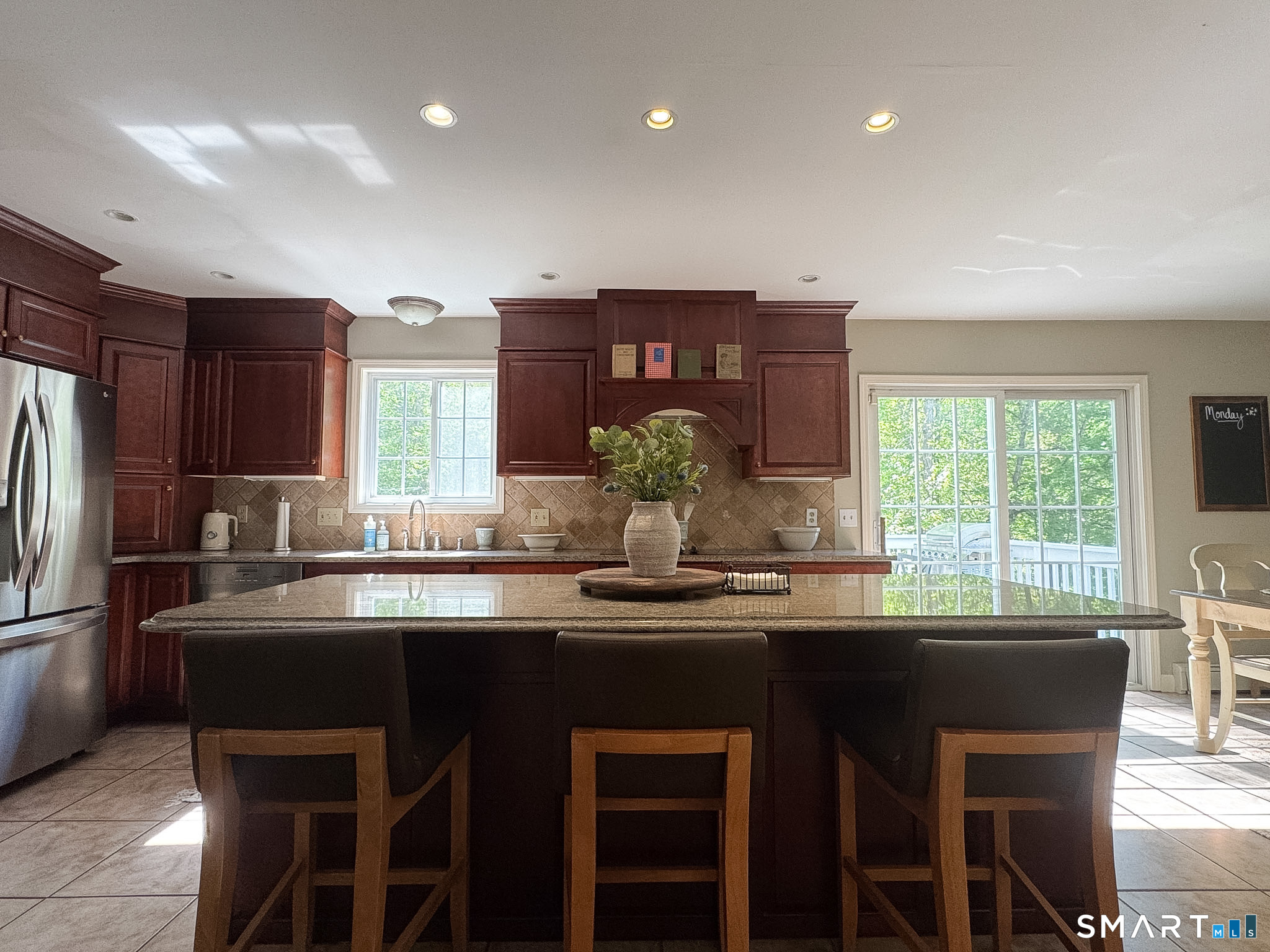 23 Cottage Street Monroe, CT 06468 - Photo 13 of 40