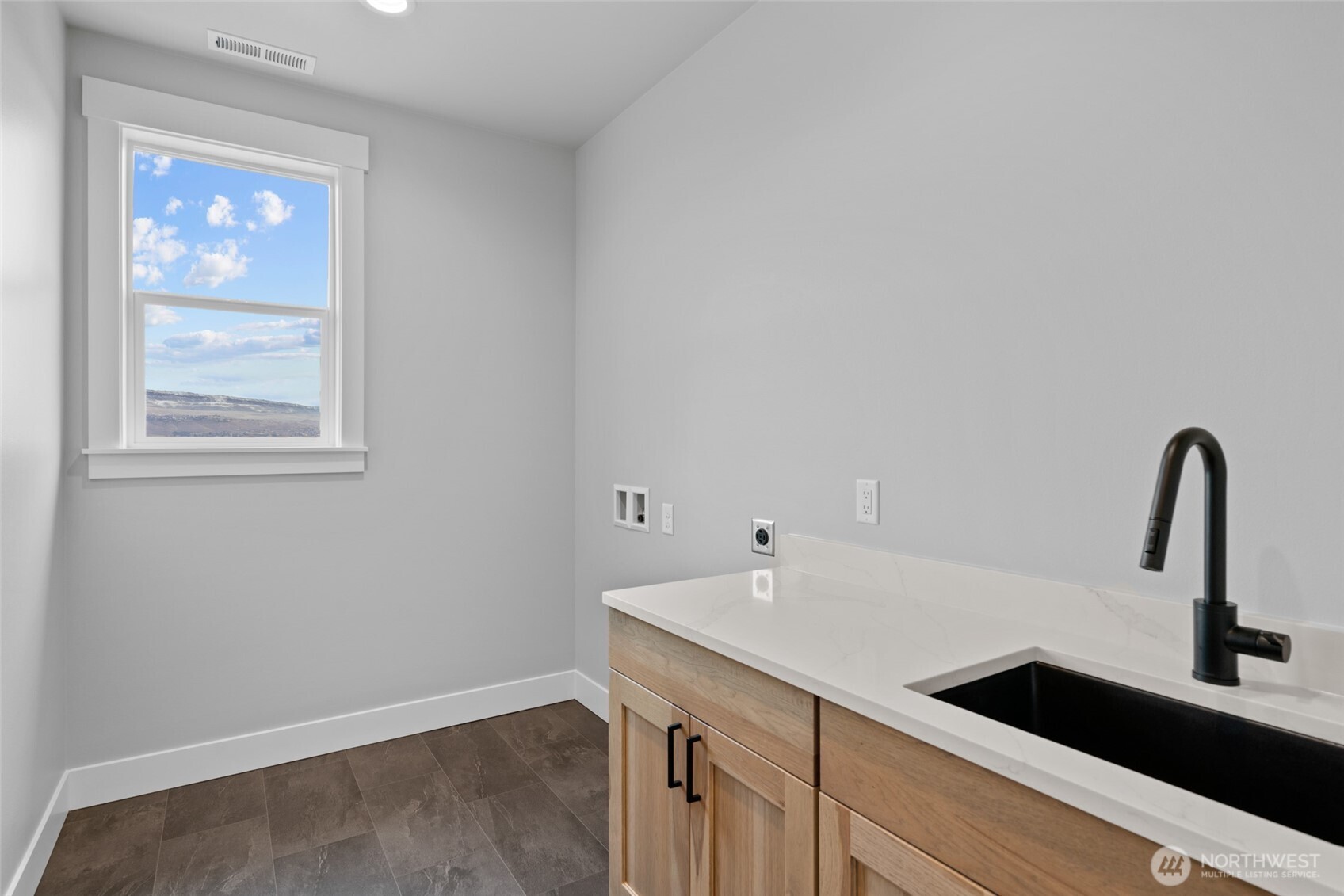 2152 Ridgefield Way Wenatchee, WA 98801 - Photo 27 of 38 Gallery Image 27