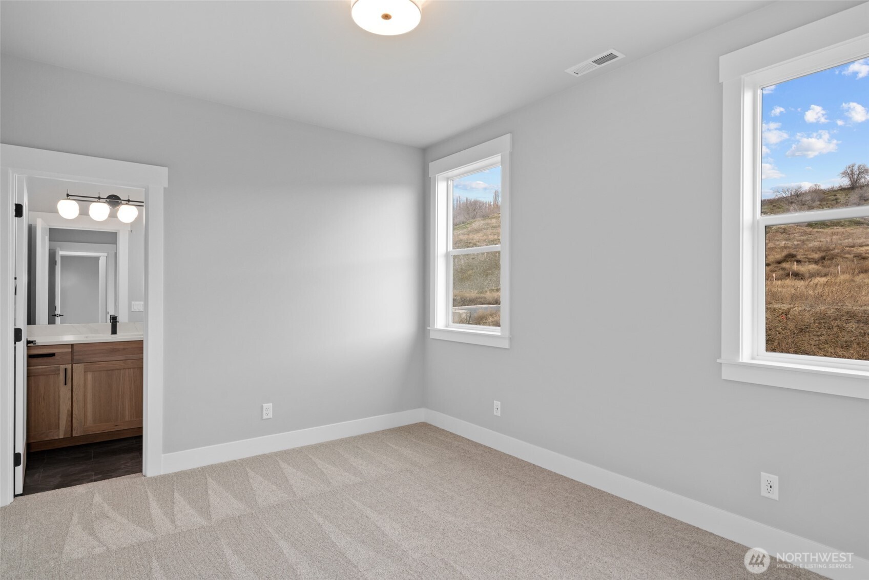 2152 Ridgefield Way Wenatchee, WA 98801 - Photo 30 of 38 Gallery Image 30